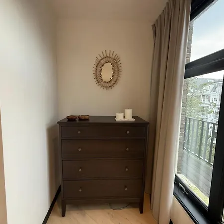 Central Amsterdam 2Br Penthouse With Balcony Near Van Gogh Museum * アムステルダム